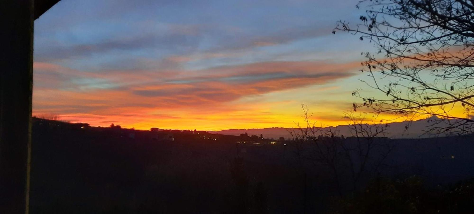 Ca Trifolera Barbaresco - Romantico Cascinale Con Antica Cantina Nel Cuore Delle Langhe - Degustazione Vini Nella Nostra Cantina المظهر الخارجي الصورة
