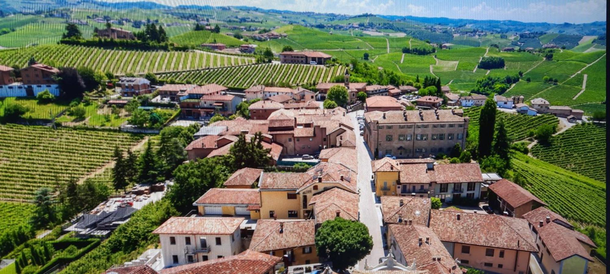 Ca Trifolera Barbaresco - Romantico Cascinale Con Antica Cantina Nel Cuore Delle Langhe - Degustazione Vini Nella Nostra Cantina المظهر الخارجي الصورة